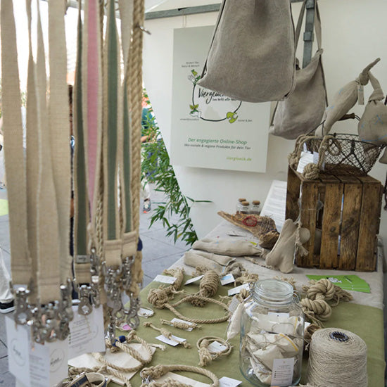 Messestand Vierglück - Hundeleinen - vegan, schadstofffrei, umweltfreundlich und fair hergestellt