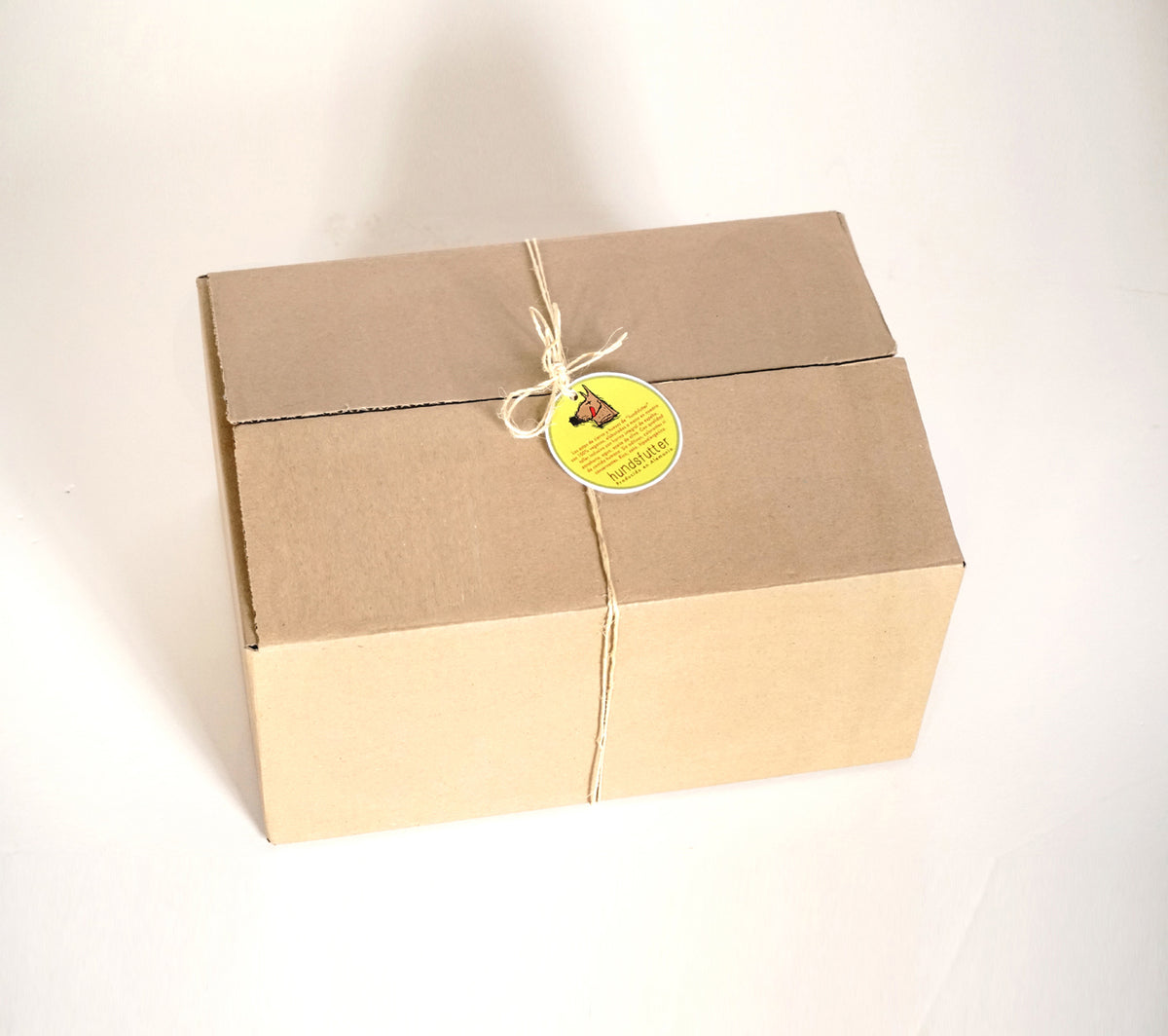 hundsfutter - Knusprige, vegane Möhren „Knochen“ und „Geweihe“ in 600 g Geschenkbox